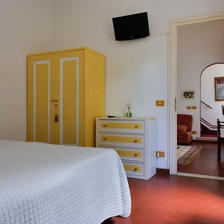 Hotel Club I Pini - Residenza D'Epoca In Versilia Lido di Camaiore Exterior foto