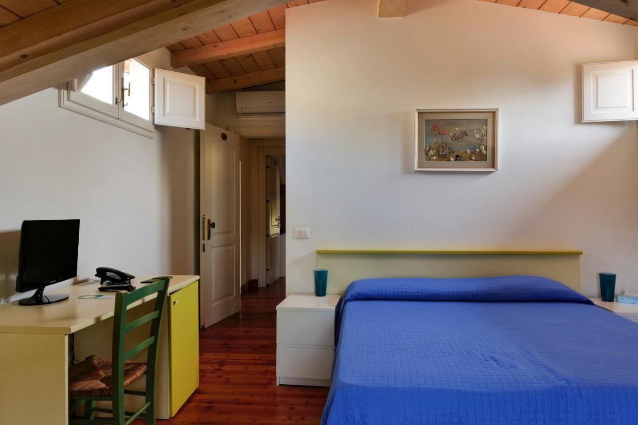 Hotel Club I Pini - Residenza D'Epoca In Versilia Lido di Camaiore Exterior foto